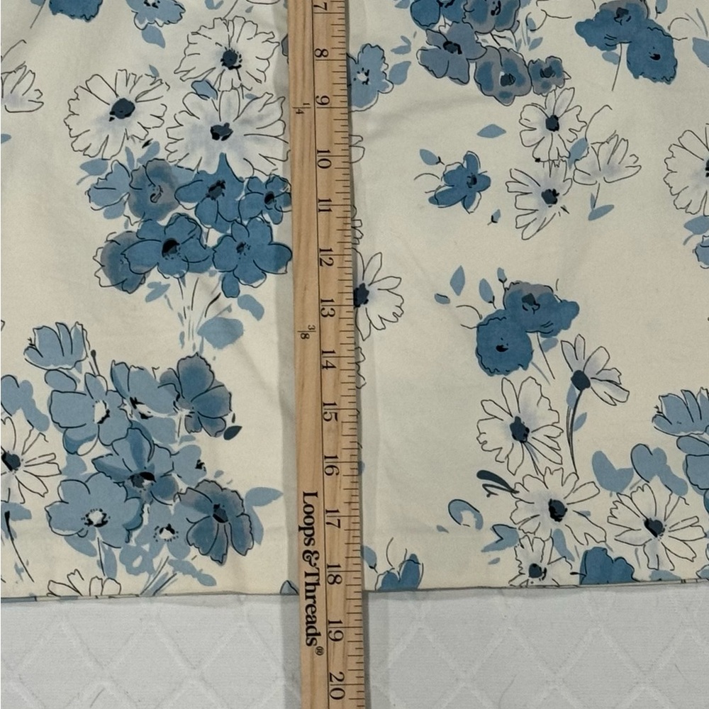 Women’s Dalia Sport Blue And White Floral Skirt Size 6 - Picture 6 of 7